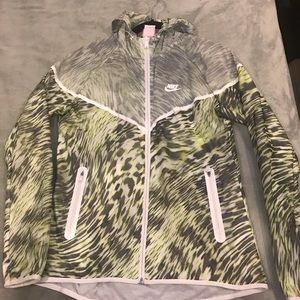 Nike windbreaker